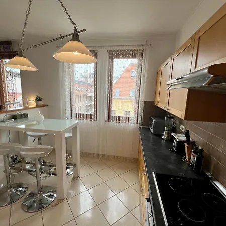 Charlies With Free Garage * Budapest